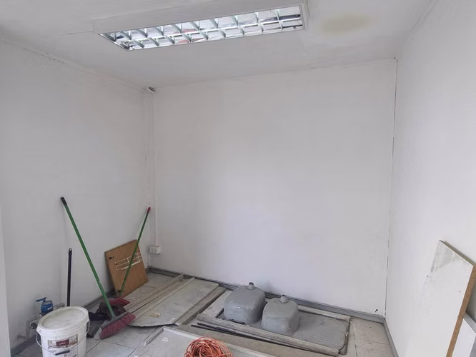 Casa con Local Comercial y 2 Deptos (108610)