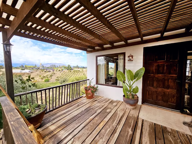 BELLA PARCELA 6000 m2 CON 2 CASAS, HERMOSA VISTA Y JARDINES MELIPILLA SUR