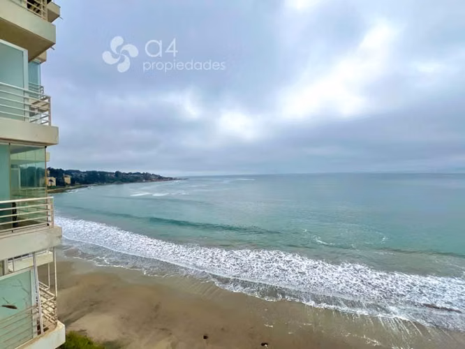 Estupenda Vista Al Mar, Primera Línea Condominio Alto Mar.