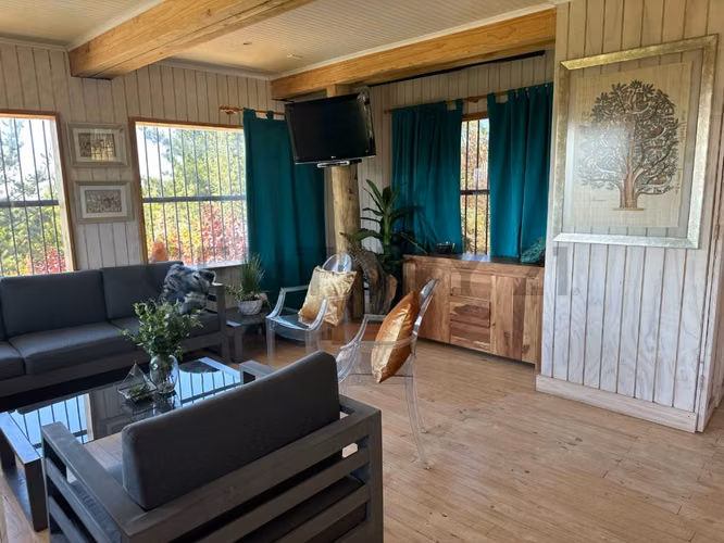 Hermosa parcela con 2 casas en Terrazas de Pitama