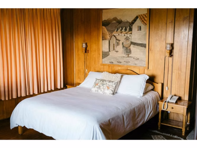 Oportunidad de Inversión En Venta Complejo Turístico HOSTERIA DE LA COLINA, Villarrica