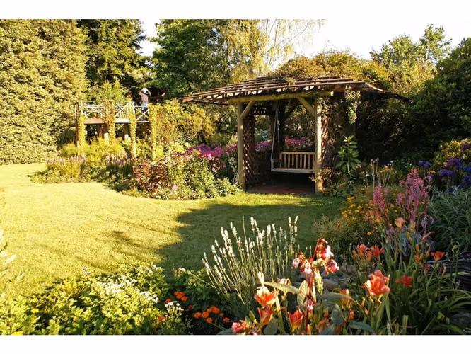 Oportunidad de Inversión En Venta Complejo Turístico HOSTERIA DE LA COLINA, Villarrica