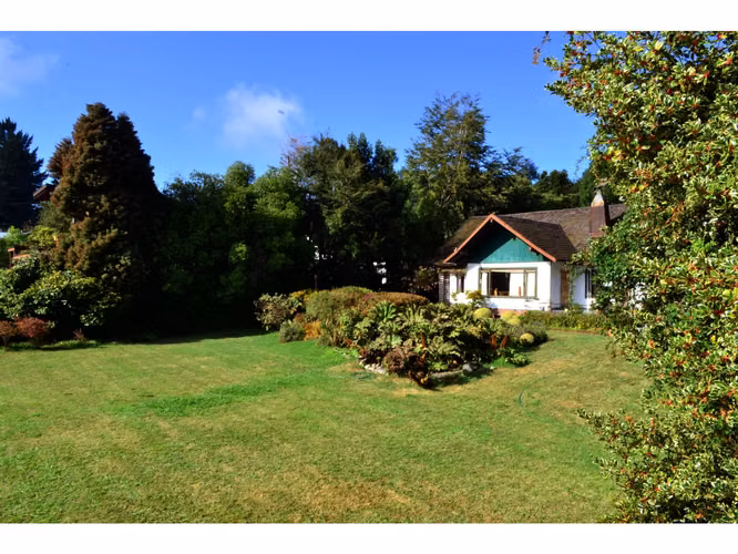 Oportunidad de Inversión En Venta Complejo Turístico HOSTERIA DE LA COLINA, Villarrica