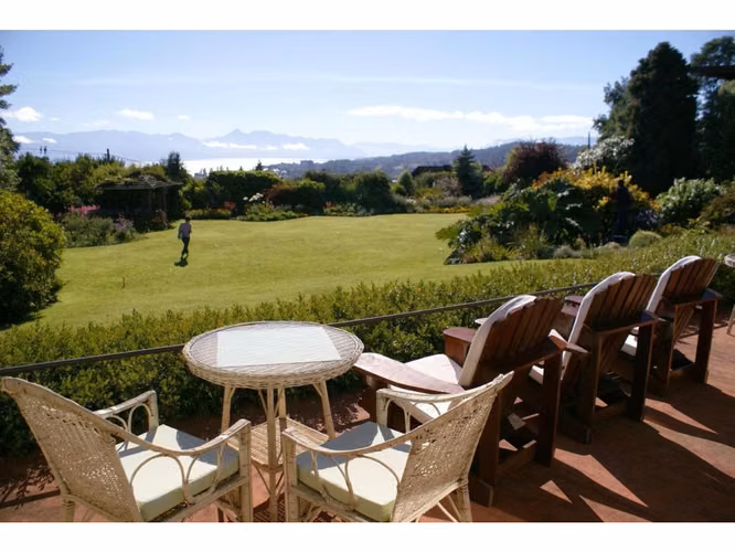 Oportunidad de Inversión En Venta Complejo Turístico HOSTERIA DE LA COLINA, Villarrica