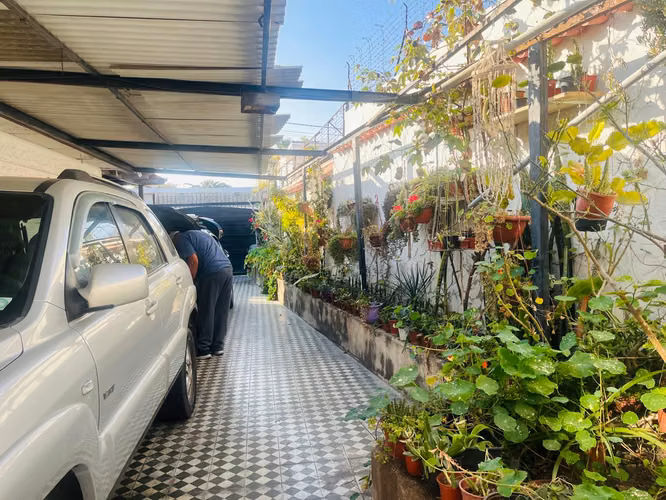 Venta amplia casa 280 M2 ideal inversión sector Saucache