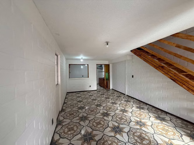 Vendo casa 3 dorm 2 baños solo al contado (110101)