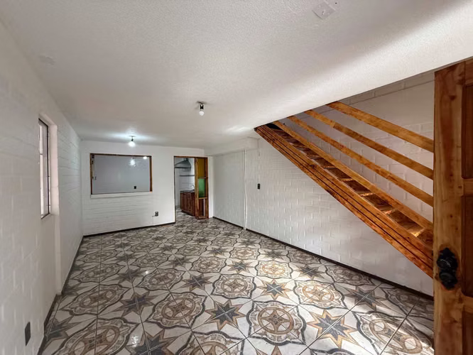 Vendo casa 3 dorm 2 baños solo al contado (110101)