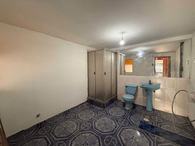 Vendo casa 3 dorm 2 baños solo al contado (110101)
