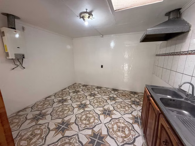 Vendo casa 3 dorm 2 baños solo al contado (110101)