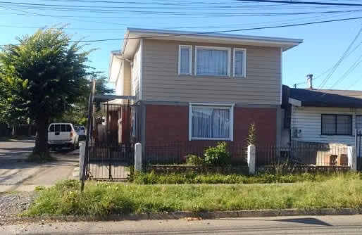 Se Vende Casa Amplia 4 D. 2 Baños, Villa Monteverde.