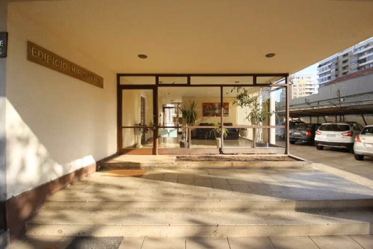 DEPARTAMENTO 4 DORM A PASOS DE AV. LIBERTAD