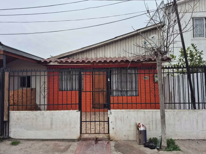 Se Vende Casa en El Abrazo en Maipu  (110265)