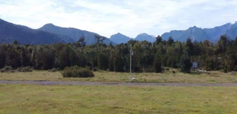 Parcela de 5150 m2 con acceso al Lago Chapo - Imagen 3