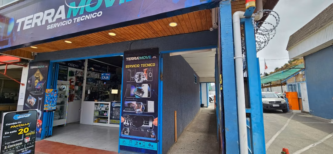 TERRENO/ESTACIONAMIENTO + 2 LOCALES COMERCIALES EN PLENO CENTRO DE QUILLOTA