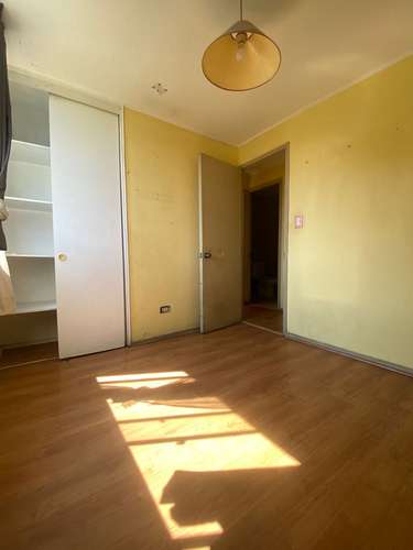 SE VENDE. 3D y 2B. Conchalí, Gral Gambino 3200. Estacionamiento/ Balcón/ Piscina