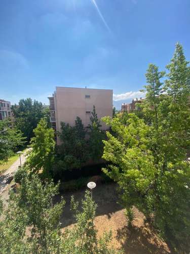 SE VENDE. 3D y 2B. Conchalí, Gral Gambino 3200. Estacionamiento/ Balcón/ Piscina