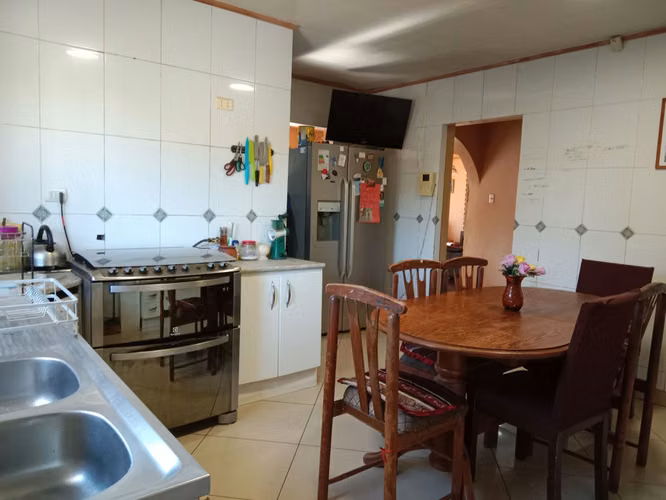 VENDO CASA FAMILIAR LIMACHE, 823 M2 TERRENO, 137 M2 CONSTRUIDOS