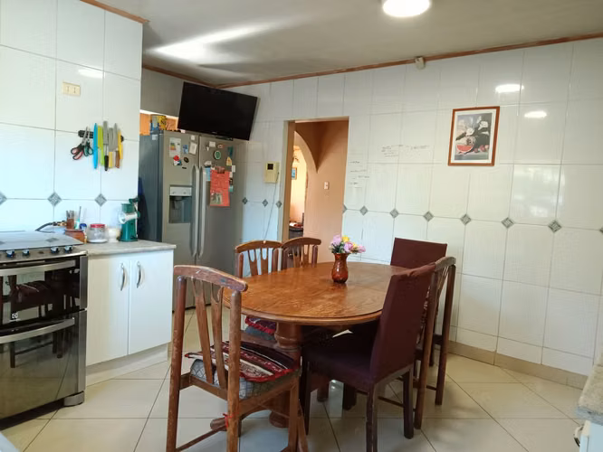 VENDO CASA FAMILIAR LIMACHE, 823 M2 TERRENO, 137 M2 CONSTRUIDOS