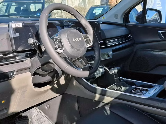 KIA CARNIVAL 2025 - Imagen 8