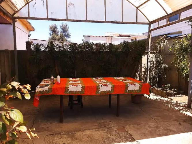 CASA DE UN PISO SOLIDA PAREO SIMPLE  PARADERO 12