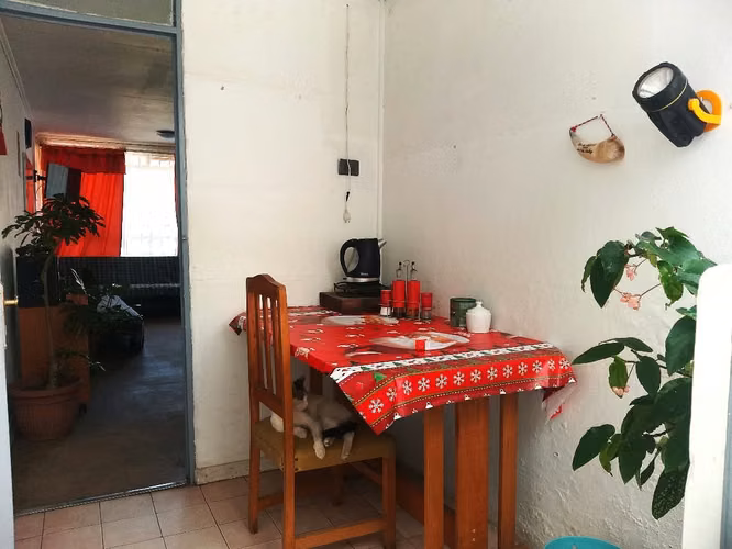 CASA DE UN PISO SOLIDA PAREO SIMPLE  PARADERO 12