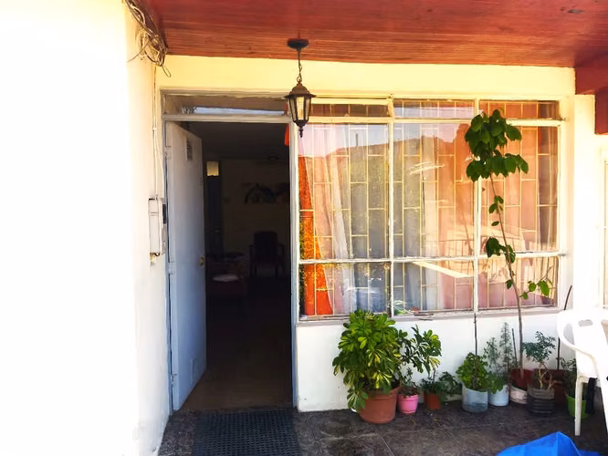 CASA DE UN PISO SOLIDA PAREO SIMPLE  PARADERO 12