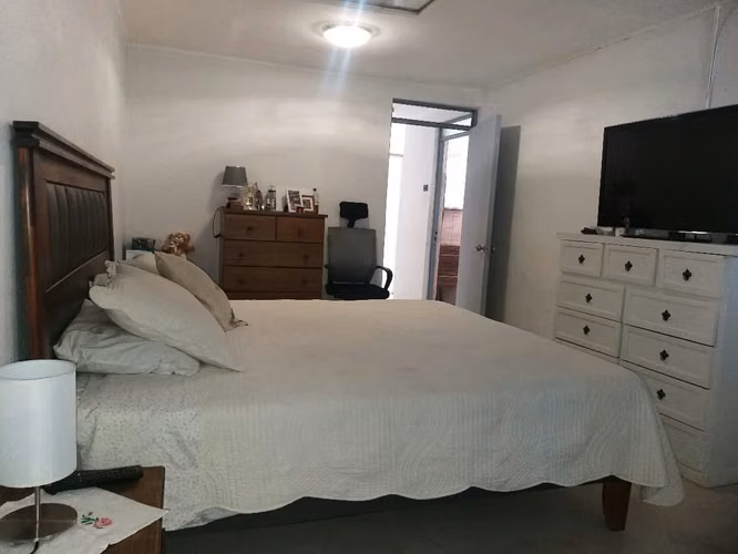 CASA DE UN PISO SOLIDA PAREO SIMPLE  PARADERO 12
