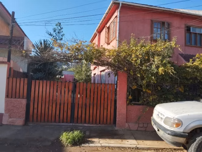 CASA CENTRAL CHORRILLOS BAJO VIÑA DEL MAR