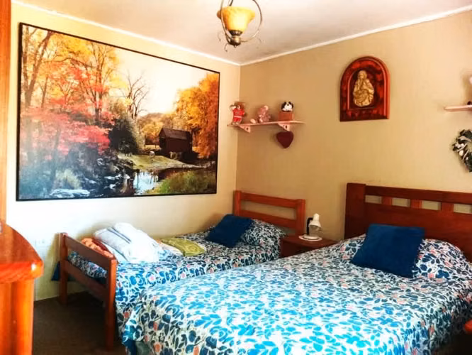 CASA INDEPENDIENTE DE UN PISO  VILLA ALEMANA