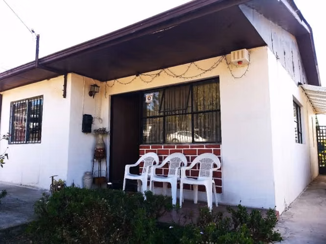 CASA INDEPENDIENTE DE UN PISO  VILLA ALEMANA