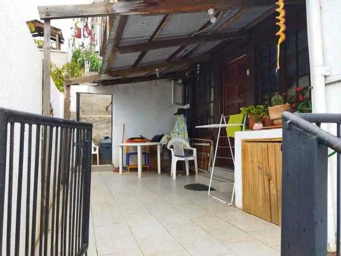 CASA EN CERRO ESPERANZA CON VISTA A LA BAHIA SOLO CONTADO