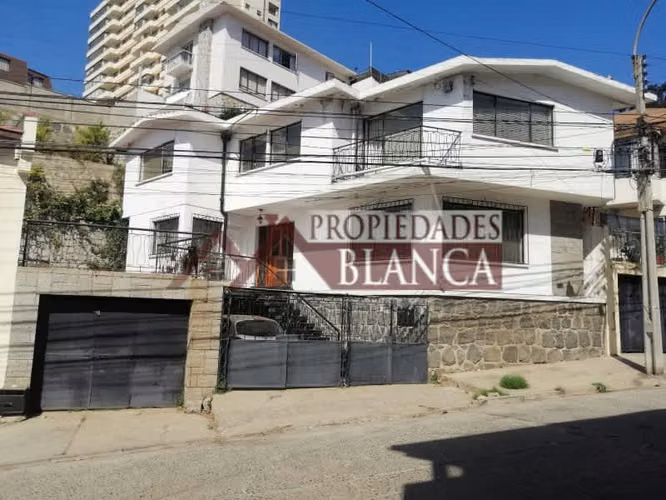 CASA DE DOS PISOS PAREO SIMPLE SECTOR RECREO VIÑA DEL MAR