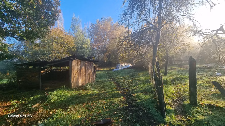 Vende Hermoso terreno con Estero Pedregoso, Radal - Freire