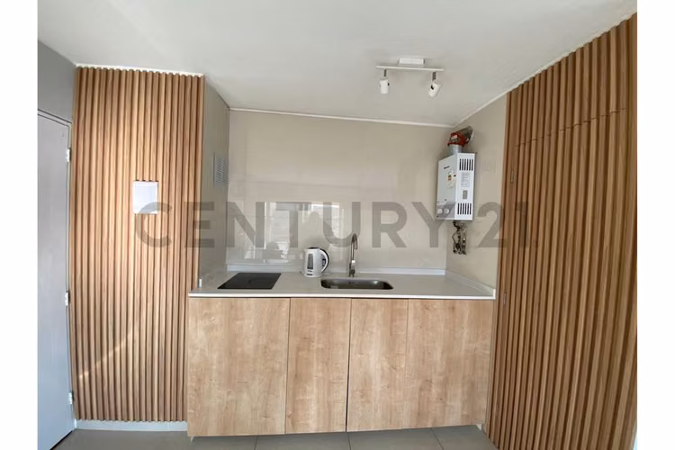 Venta de moderno loft recién remodelado en Reñaca