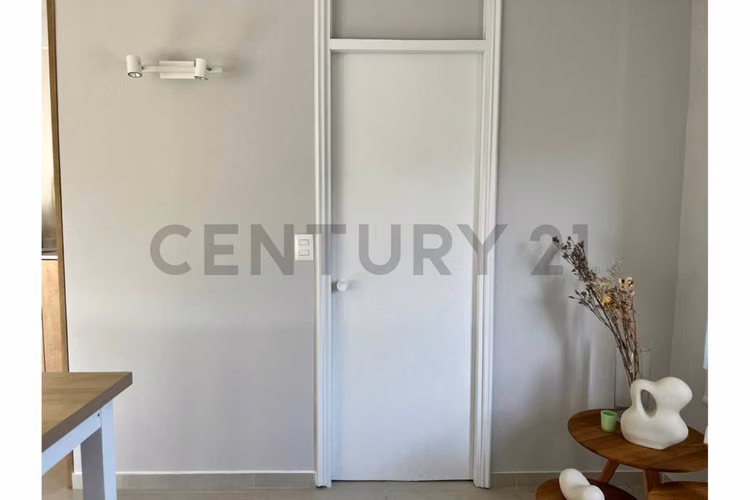 Venta de moderno loft recién remodelado en Reñaca