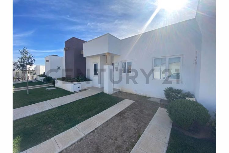 Casas estilo Mediterráneo en Condominio privado