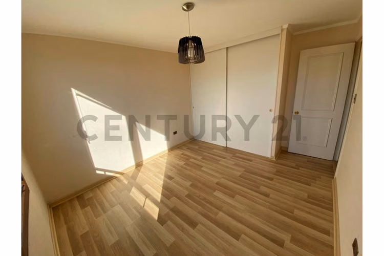Hermoso departamento en Agua Santa - Imagen 10