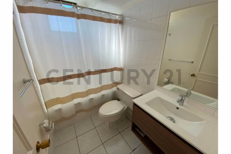 Hermoso departamento en Agua Santa - Imagen 11