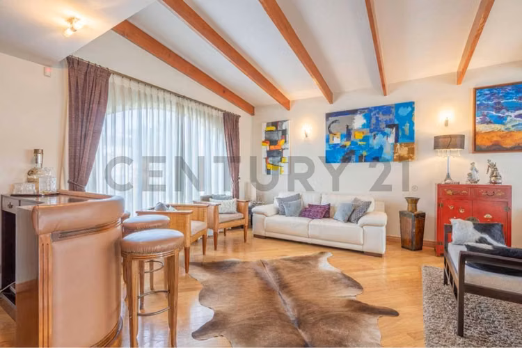 Hermosa casa exclusiva en Bosques de Montemar
