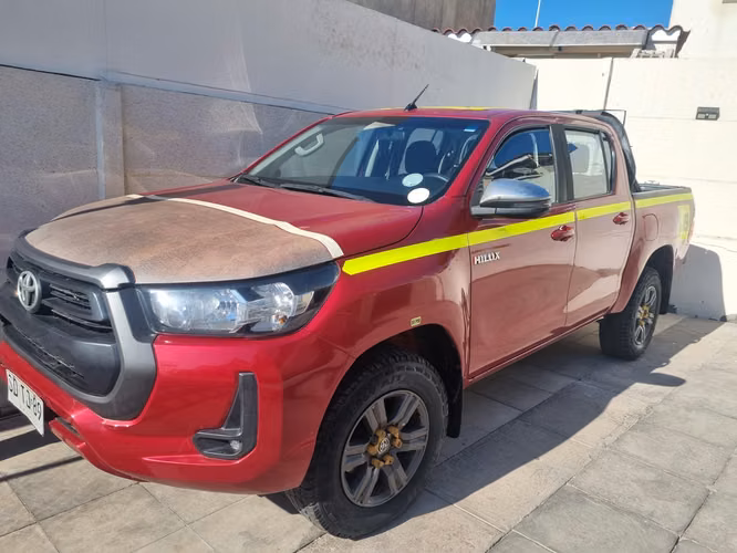 ARRIENDO TOYOTAS HILUX 2022-2023