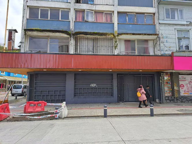 Local comercial en calle Varas (112327)
