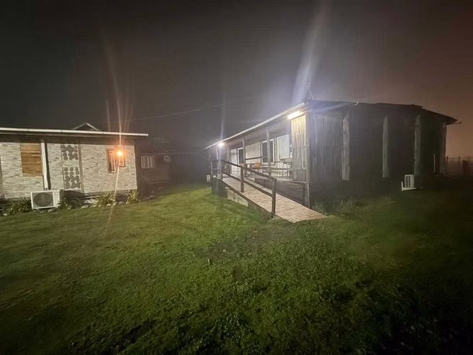 Venta terreno con casa y cabaña, 5.000 m2  (112305)
