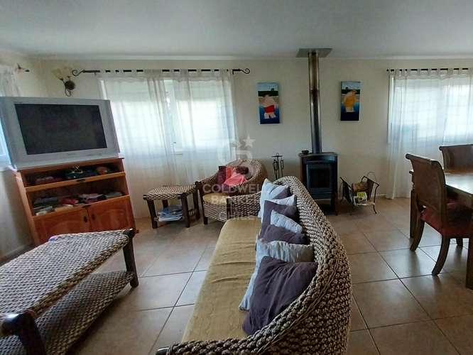 Amplia casa en excelente ubicación - Imagen 5