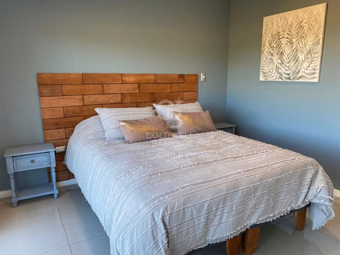 Venta de Casa/Frente al lago.