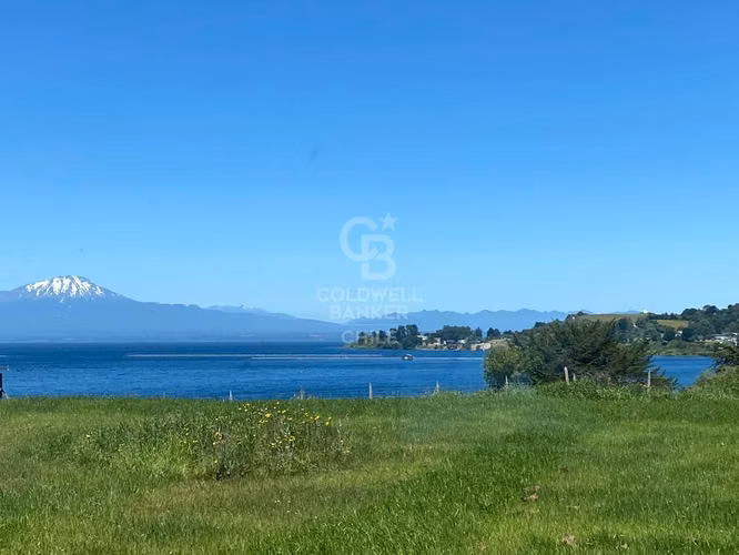 Venta de Casa/Frente al lago.