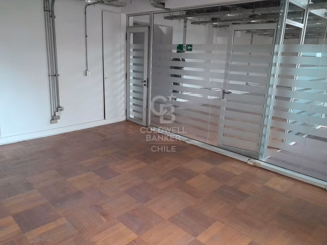 Arriendo Oficina  Duplex frente Plaza Constitución