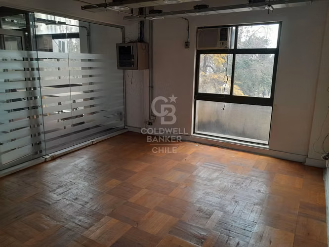 Arriendo Oficina  Duplex frente Plaza Constitución