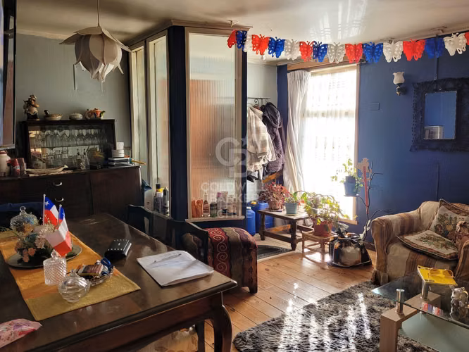 Casa de madera noble en Ovejería Bajo, ideal comercial