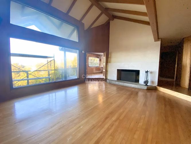 Gran casa en venta con vista al lago y volcán Osorno