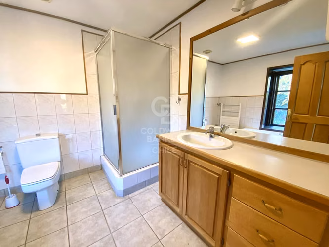 Gran casa en venta con vista al lago y volcán Osorno